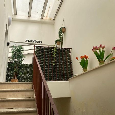 Newhouse Dante Lägenhet Bari Exteriör bild